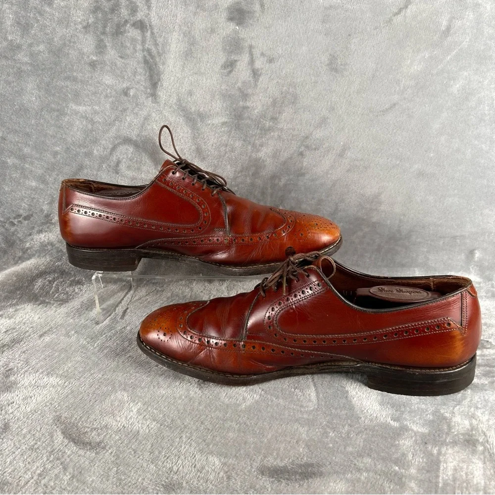 Allen Edmonds Caufield Wing-Tip Oxfords 11 D Made in USA Chestnut Leather Preppy